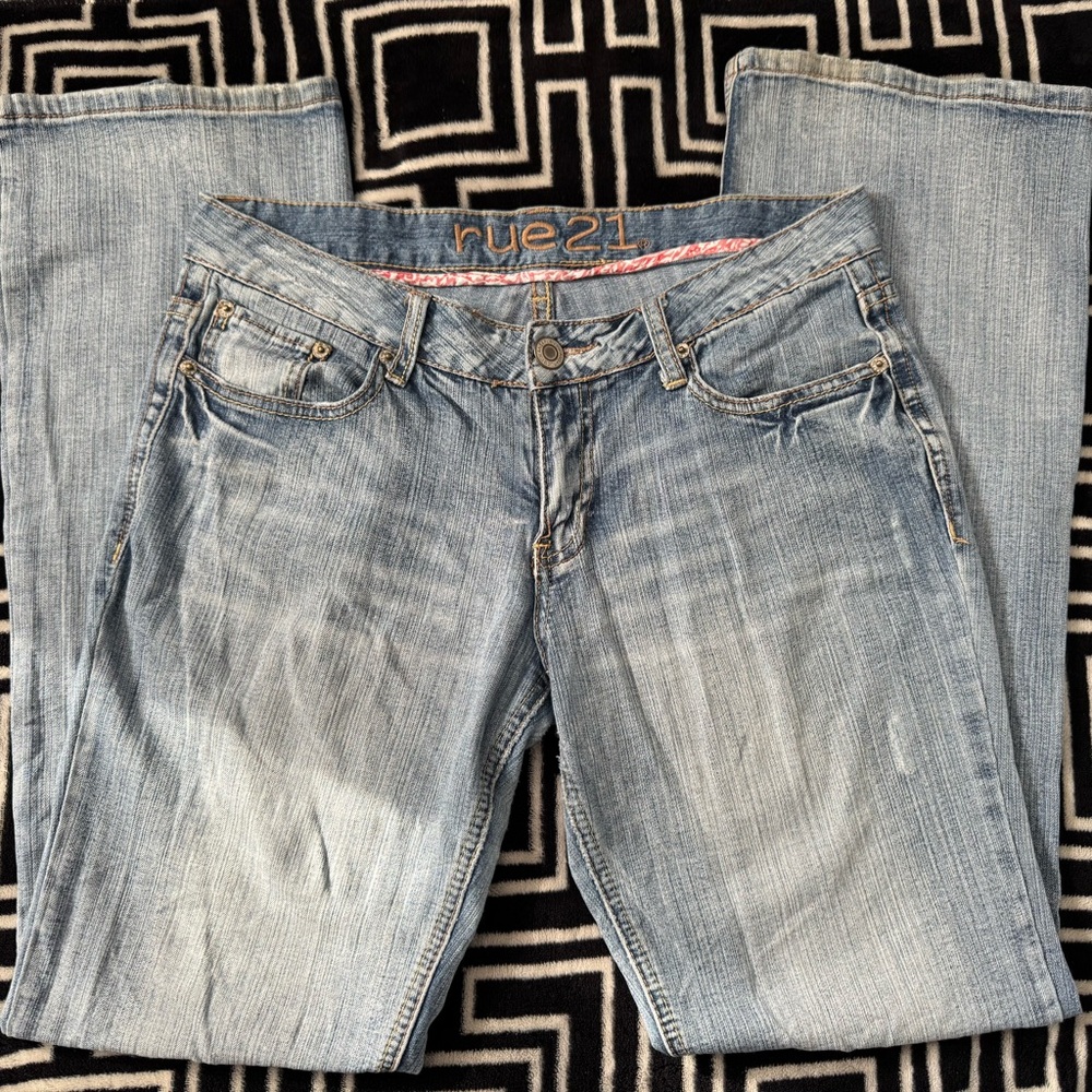 Rue21 Women's Light Blue Straight Leg Jeans